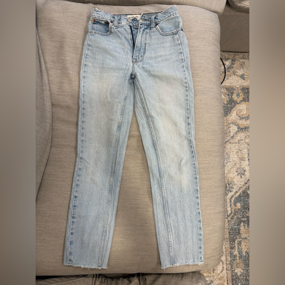 A&F Skinny High Rise Jeans